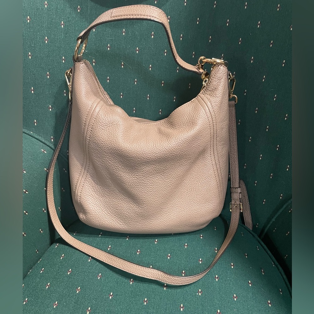 MICHAEL KORS Taupe Pebbled Leather Large Hobo Shoulder Bag Purse.